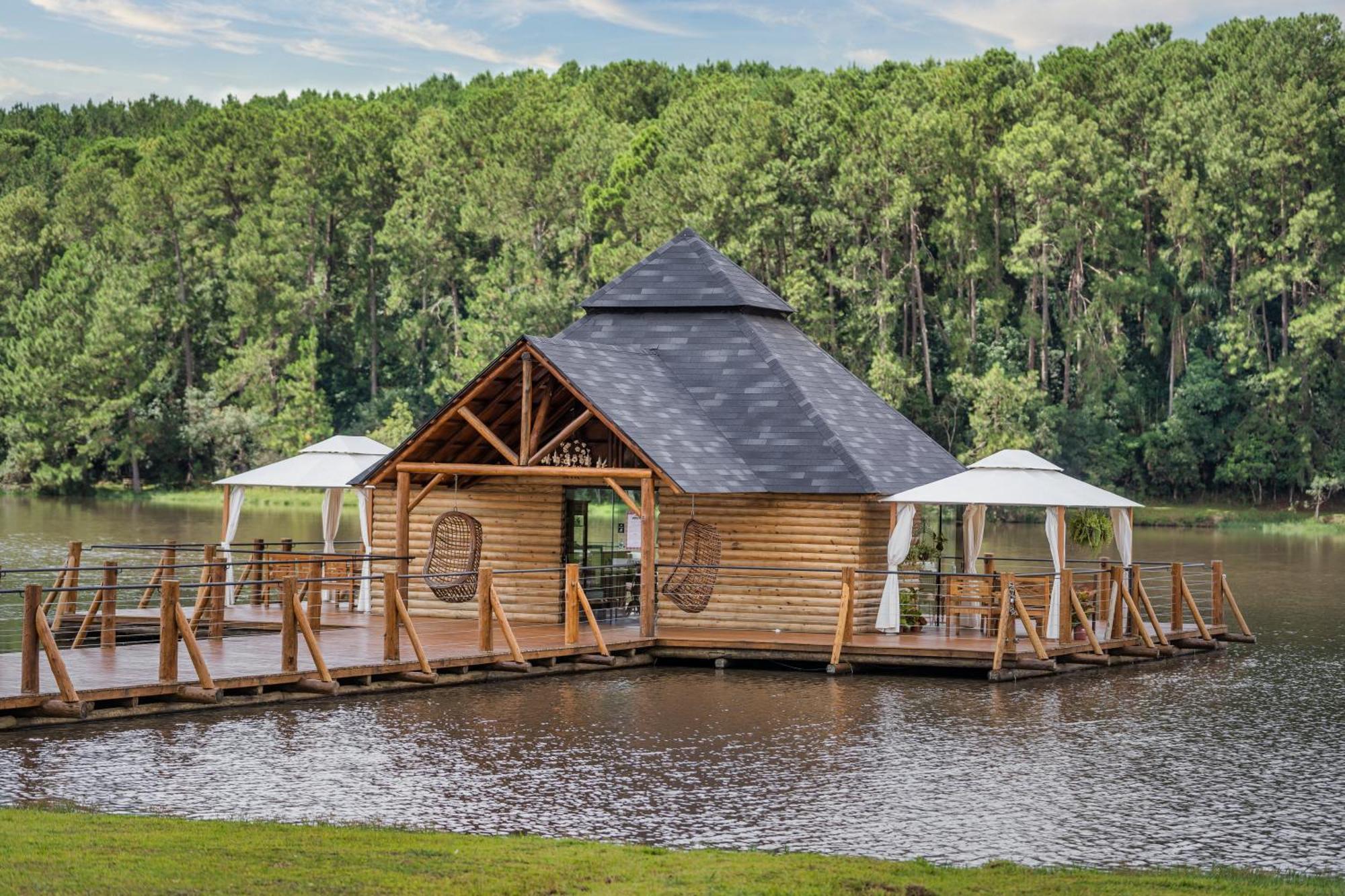 Vira Charme Resort Fernandes Pinheiro Экстерьер фото