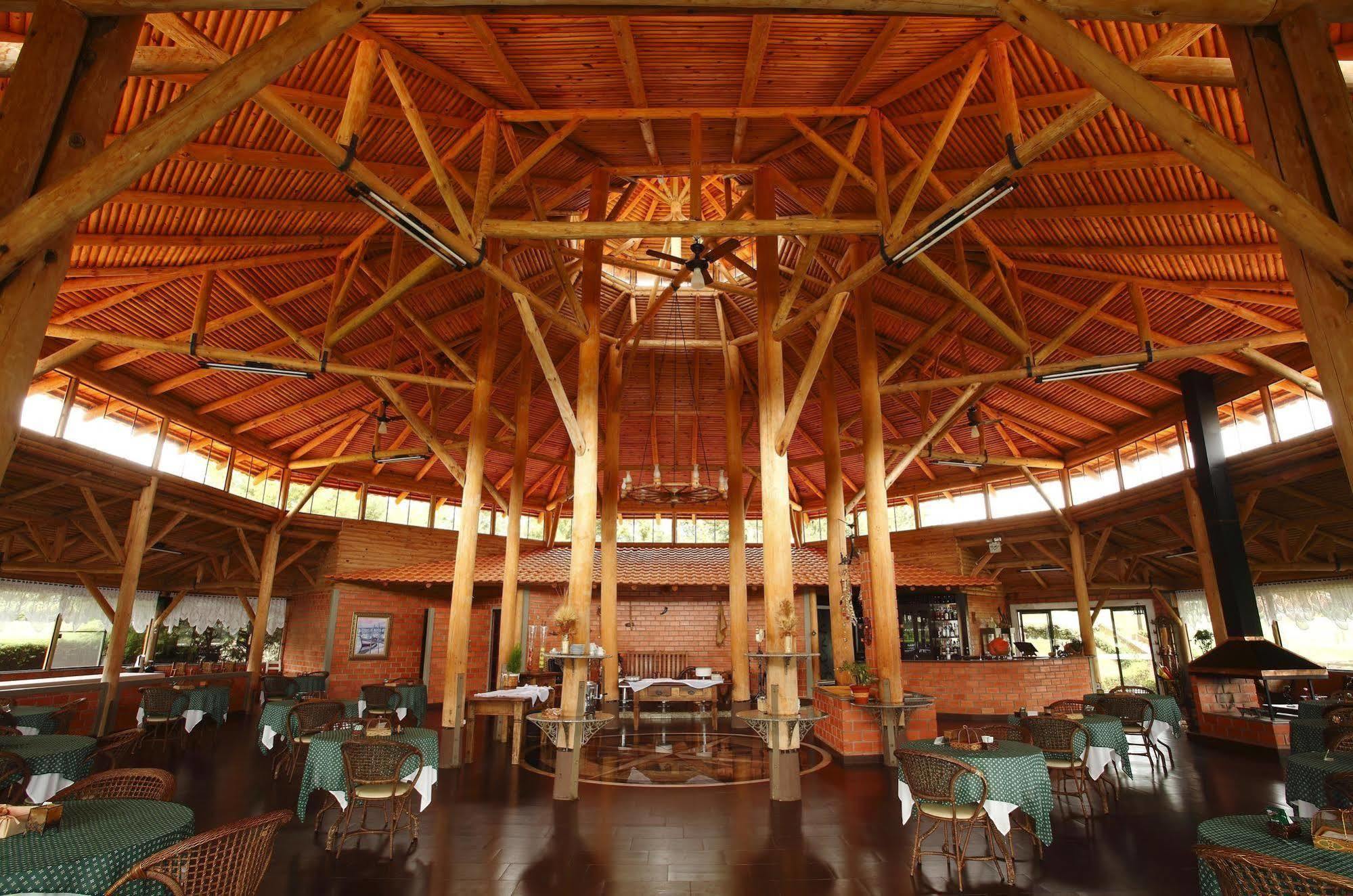 Vira Charme Resort Fernandes Pinheiro Экстерьер фото