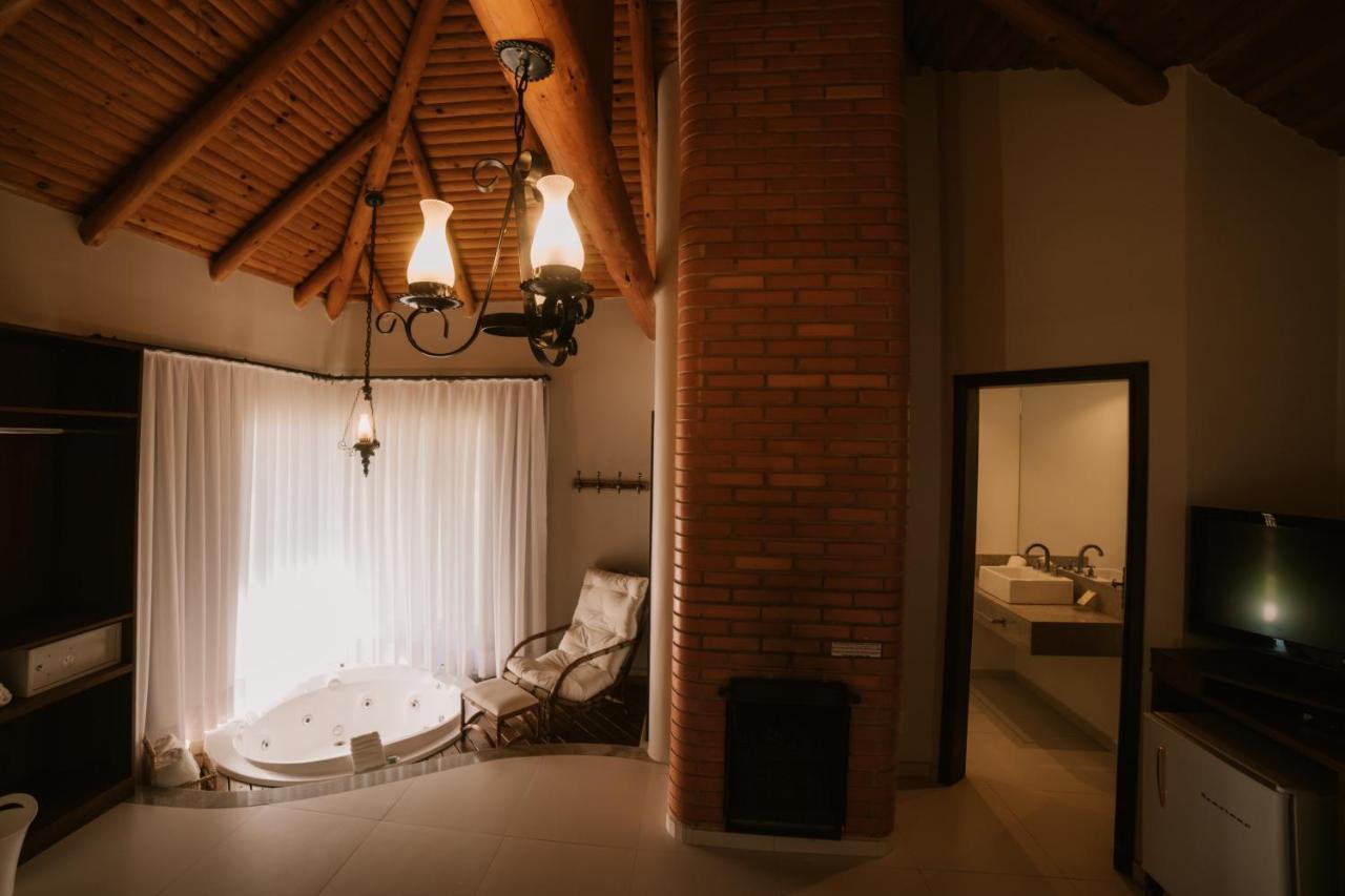 Vira Charme Resort Fernandes Pinheiro Экстерьер фото